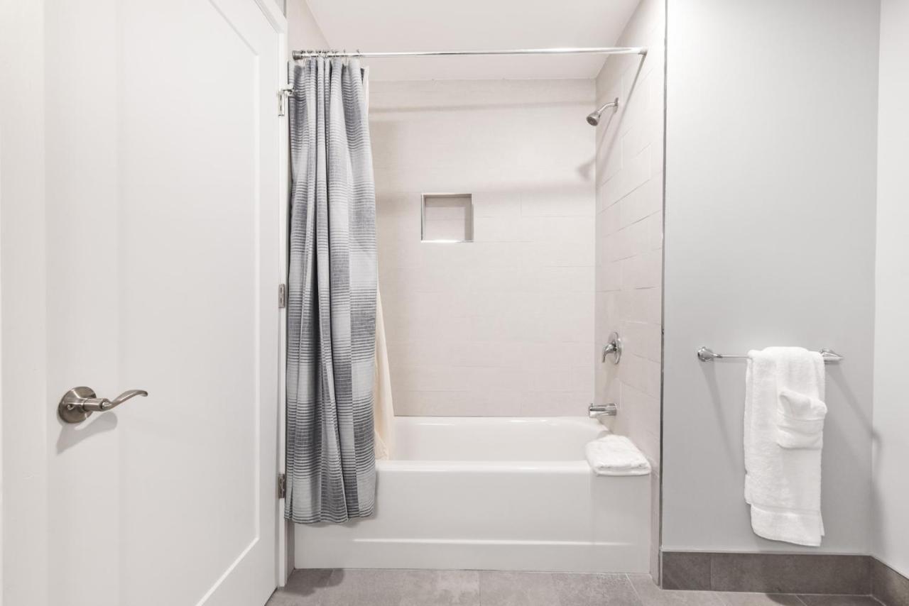 Harmony Medical Suites Longwood Brookline Exterior foto